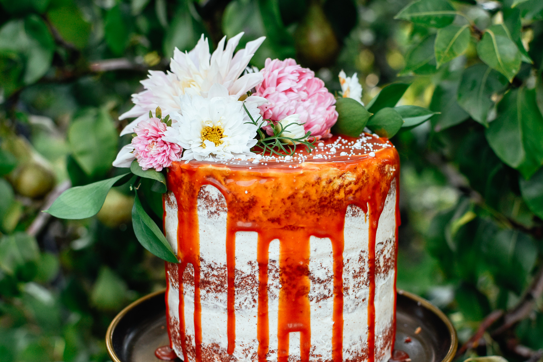 brown sugar spiced cake with browned butter frosting and caramel drip / this is 28
