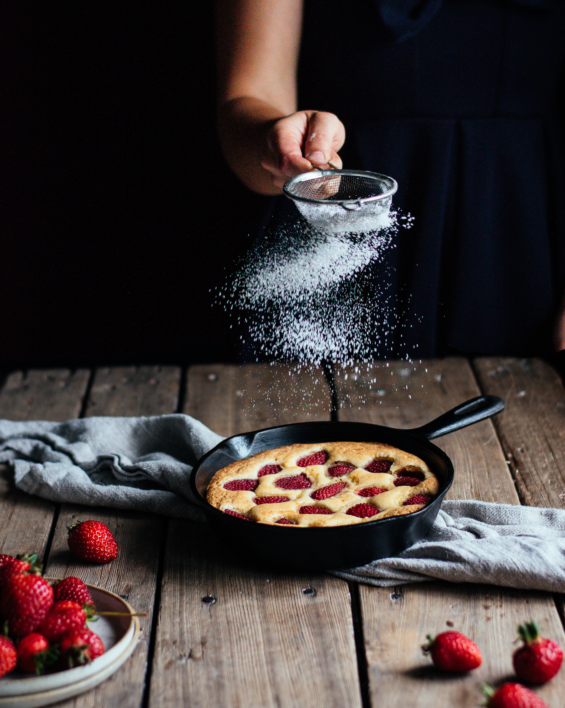 strawberryskillet_cake.jpg