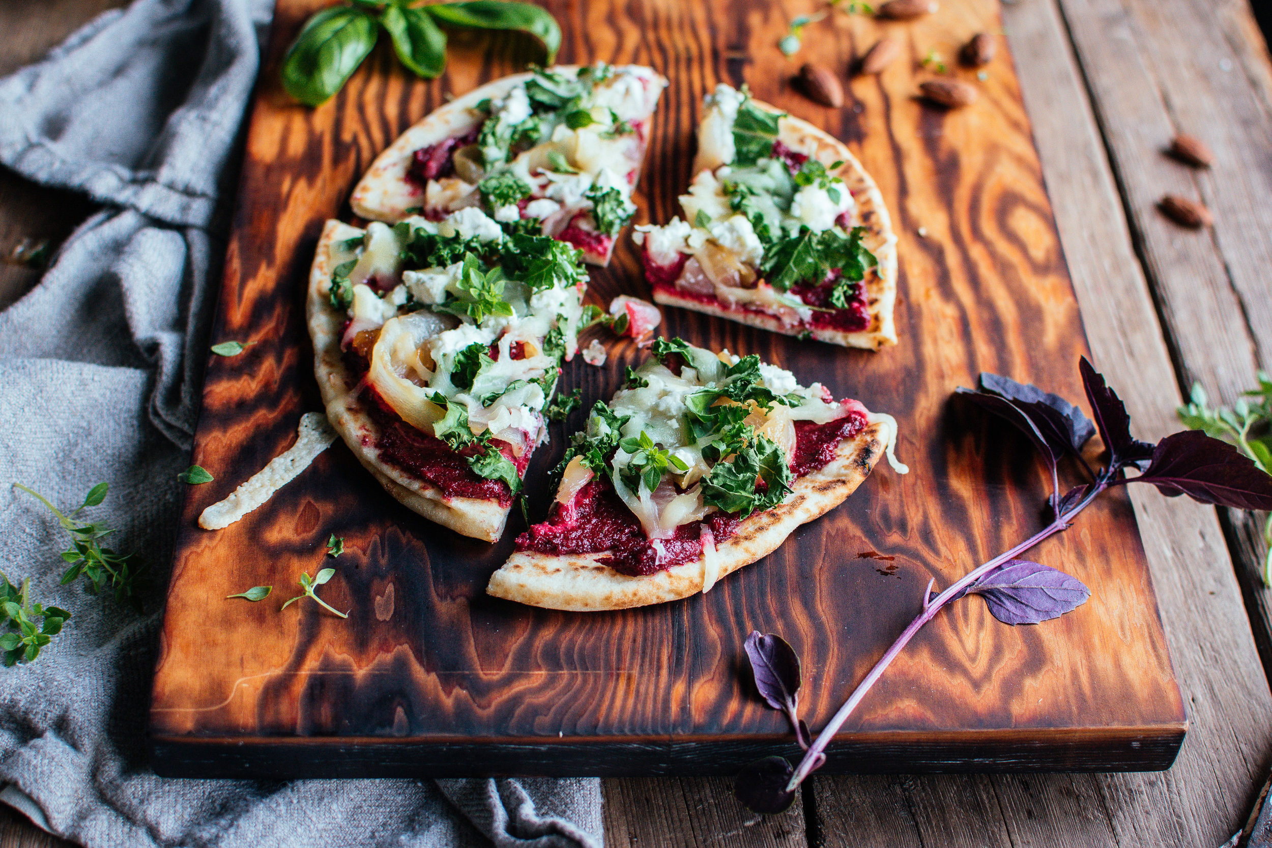 roasted beet pesto mini pizzas (with Paderno #ad)