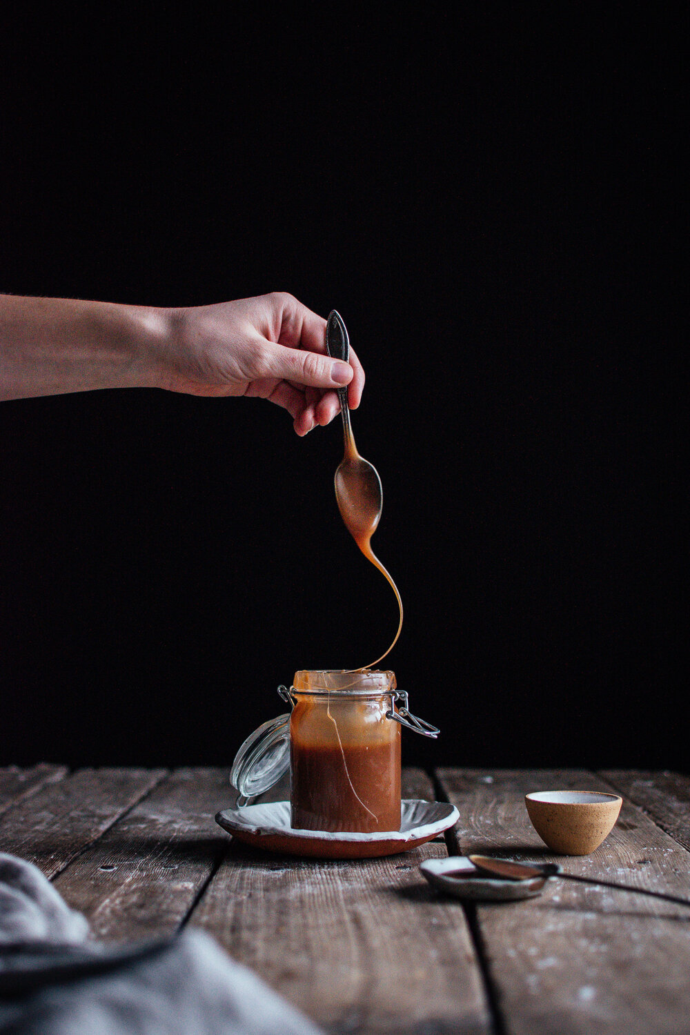 salted-caramel-sauce_thefarmersdaughter-2.jpg